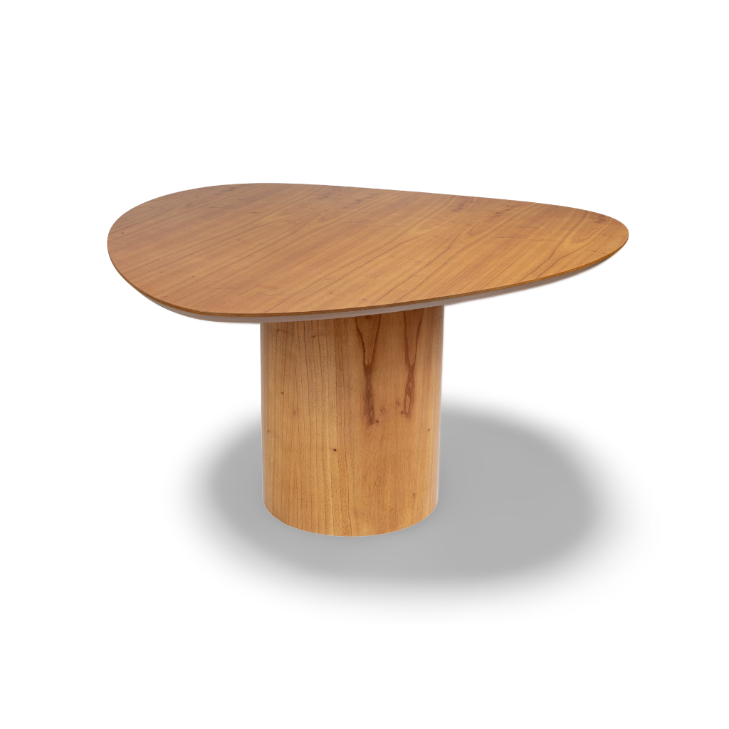 Mesa de Jantar Palheta com Tampo Triangular 140 e Base Cilíndrica em Cinamomo