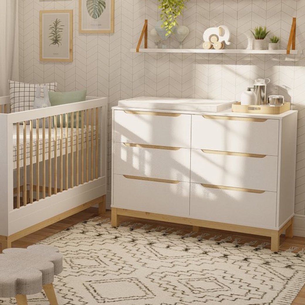 Cômoda Grande Infantil Cozy 6 Gavetas Cor Branco e Carvalho - Quater
