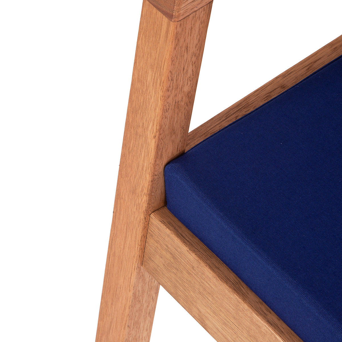 Poltrona Anice de Madeira com corda Azul Tecido Acquablock
