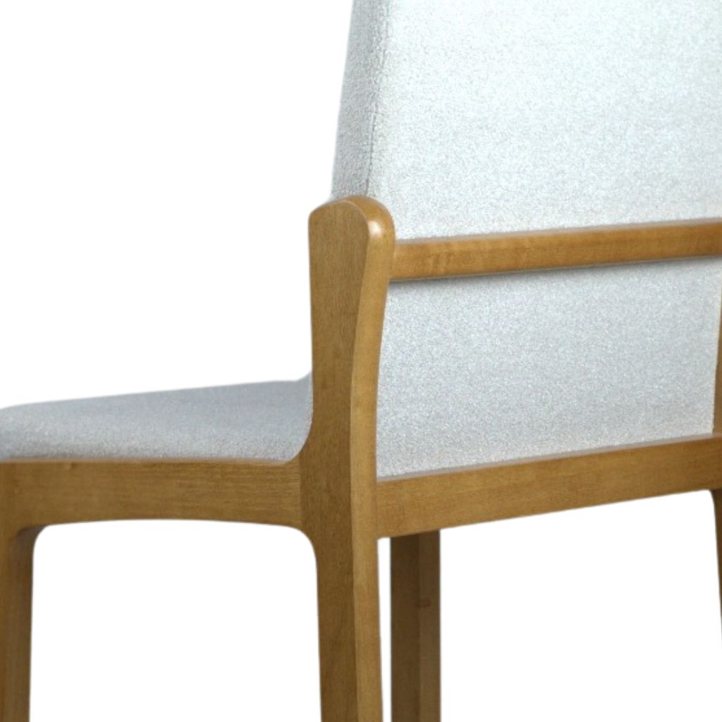 Cadeira de Madeira Elisa Cor Freijó Tecido Bouclé Bege