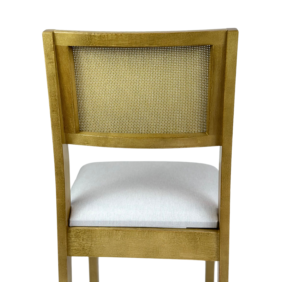 Cadeira de Madeira com Telinha Silvia Cor Amêndoa Tecido Linho Creme - Kit com 2