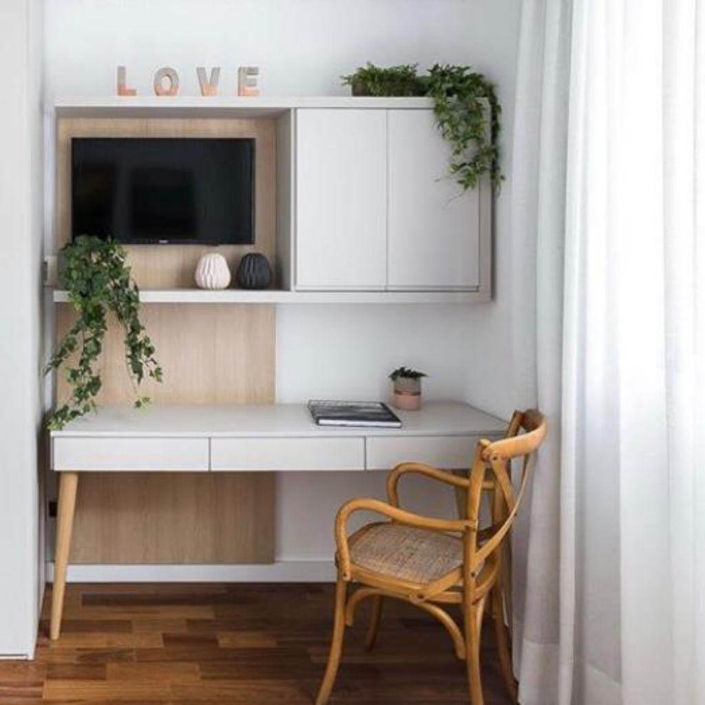 Painel TV para Quarto / Escritório Wall Areia + Carvalho, destacando como ficará em sua casa
