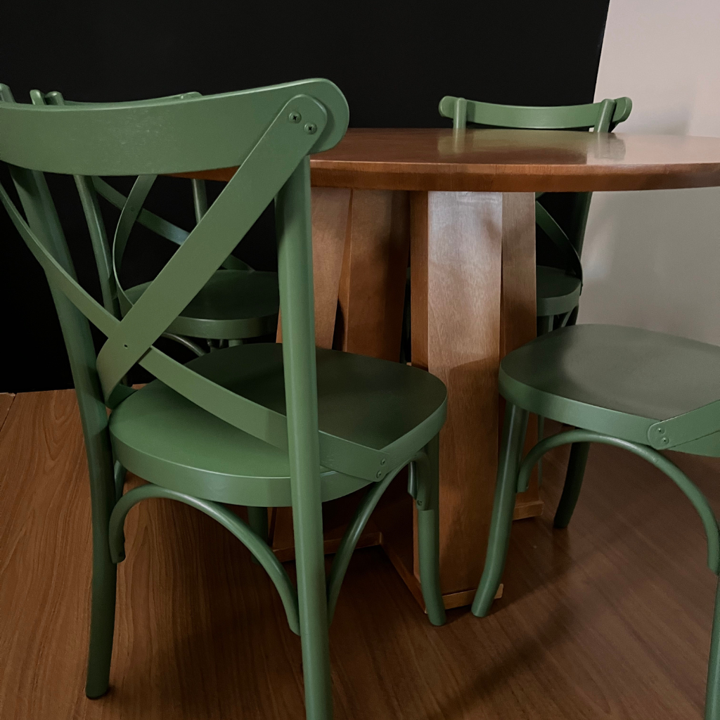 Mesa de Jantar Redonda Rachel Base X Amêndoa e Tampo Amêndoa 110 cm + 4 Cadeiras X Boho Cor Verde