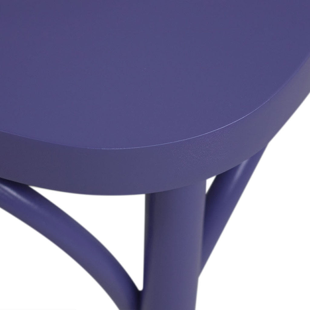cadeira x boho cor very peri lavanda, detalhando a borda