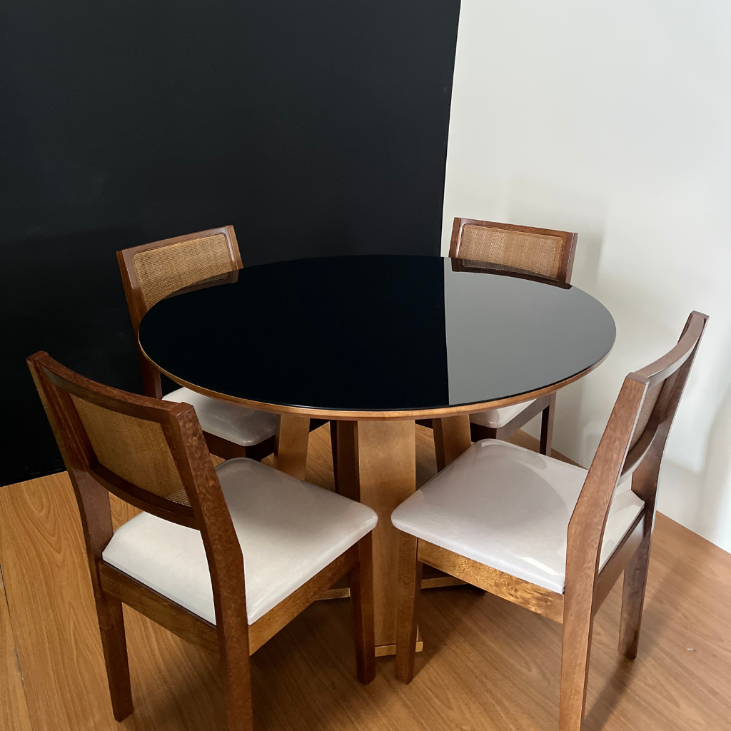Mesa de Jantar Redonda Camila Base X Tampo Amêndoa com Vidro Sobreposto Preto 110 cm