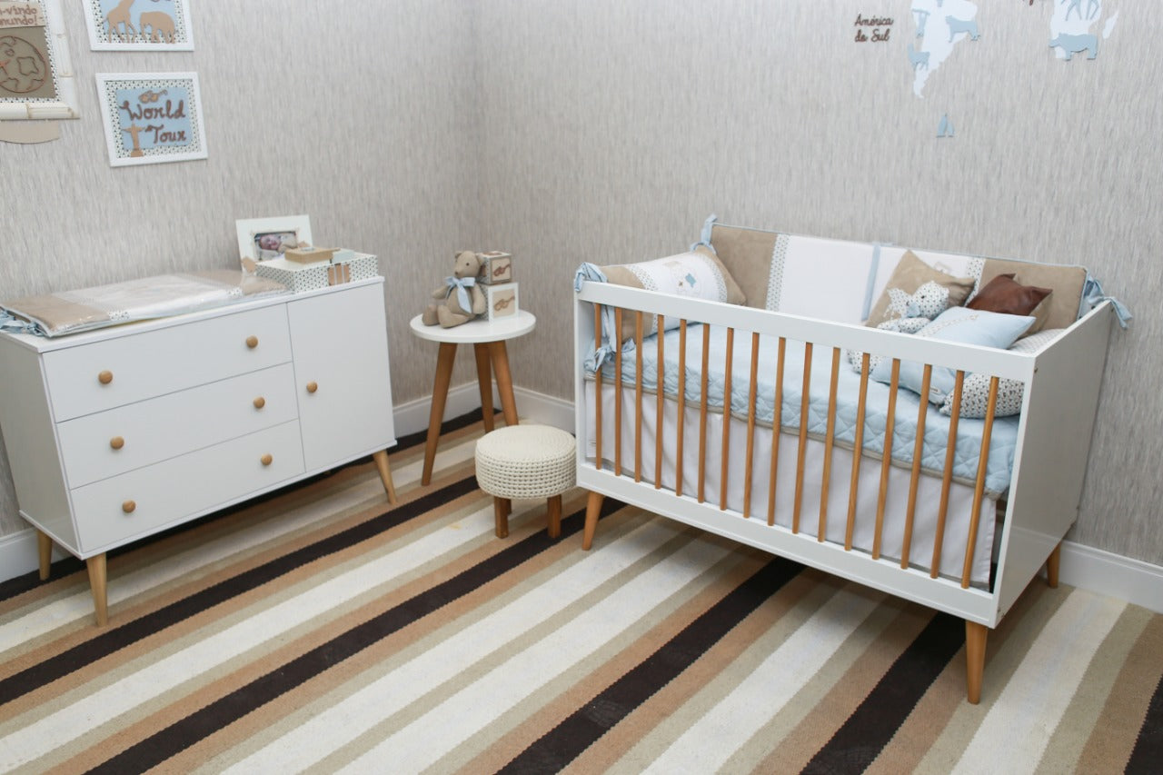 Conjunto Quarto Bebê: Berço 2 em 1 Retrô + Cômoda 3 Gav e 1 Porta Puxador Redondo