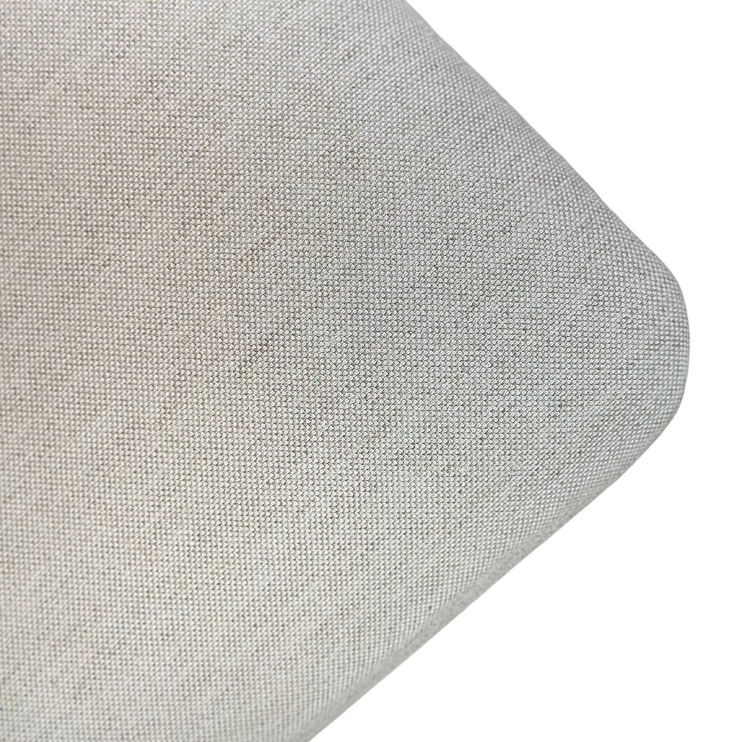 Cadeira de Madeira com Telinha Silvia Cor Amêndoa Tecido Linho Creme - Kit com 2