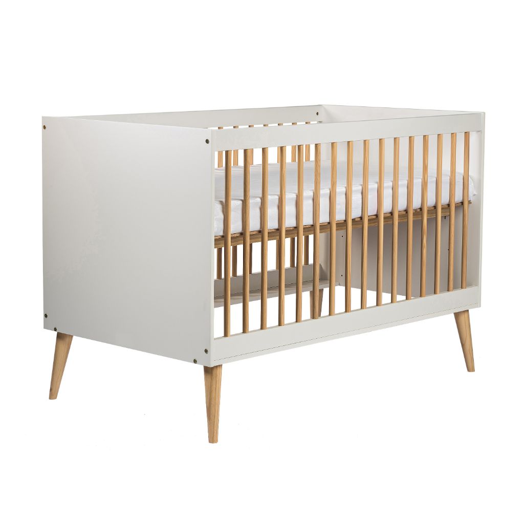 Conjunto Quarto Bebê: Berço 2 em 1 Retrô + Cômoda 3 Gav Puxador Redondo