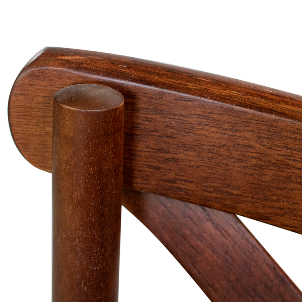 Banqueta X Boho Cor Castanho Baixa, detalhando o encosto