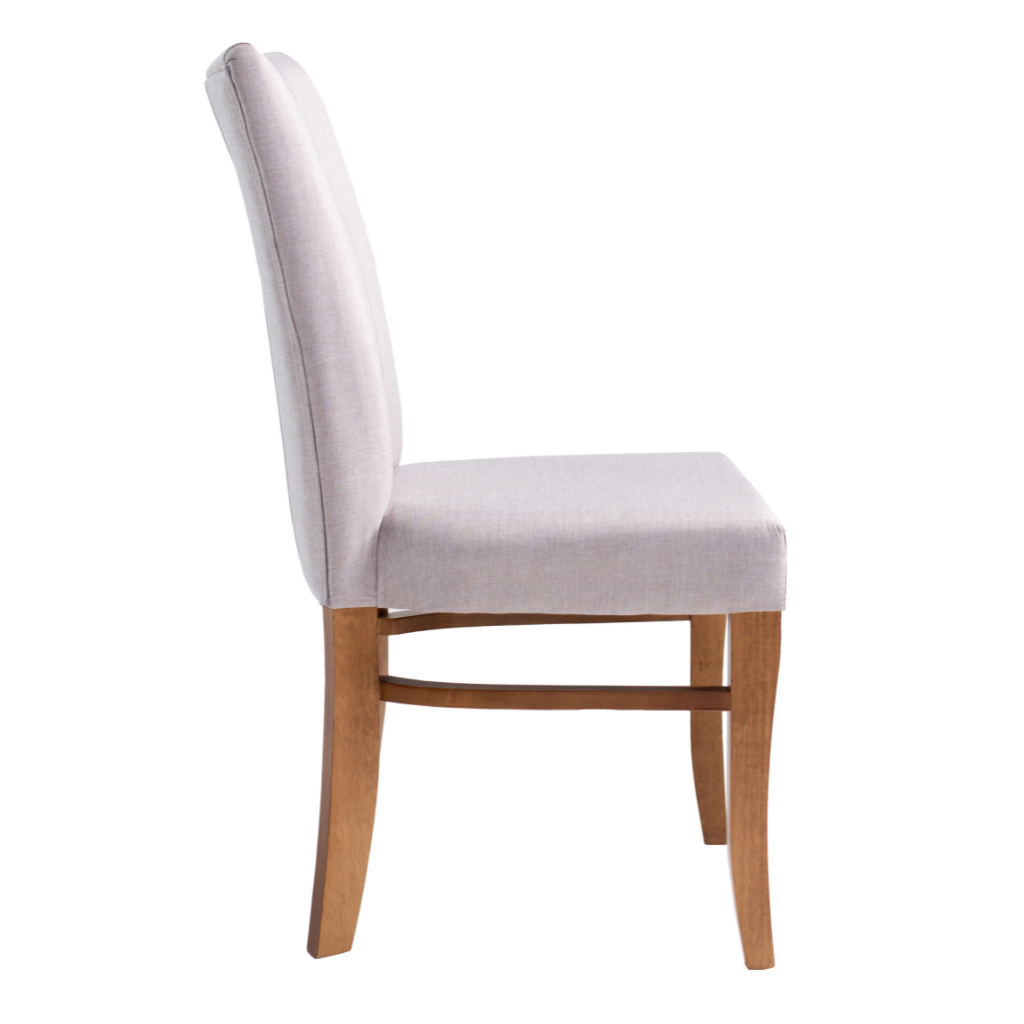 conjunto 2 cadeira naíma com tecido bege roma e pés imbuia, visto de lado