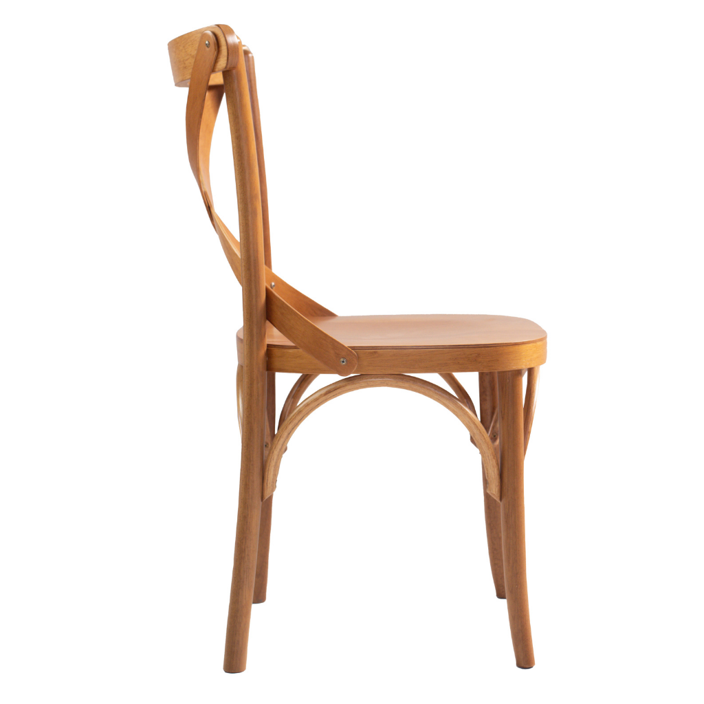 cadeira x boho cor amêndoa, visto de lado