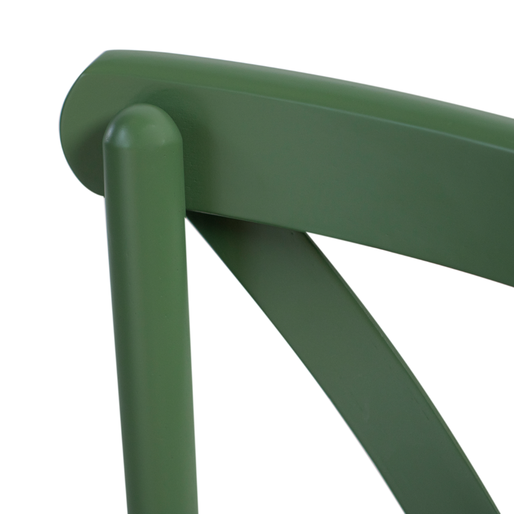 cadeira x boho cor verde, detalhando o encosto