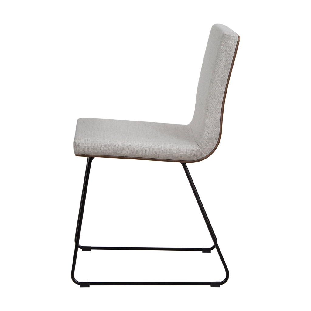 cadeira elaine cor nogueira, tecido frame claro, pés industriais, visto de lado